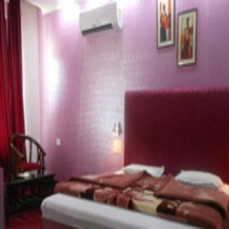 Hotel Ratan Palace Dehradun Exterior photo